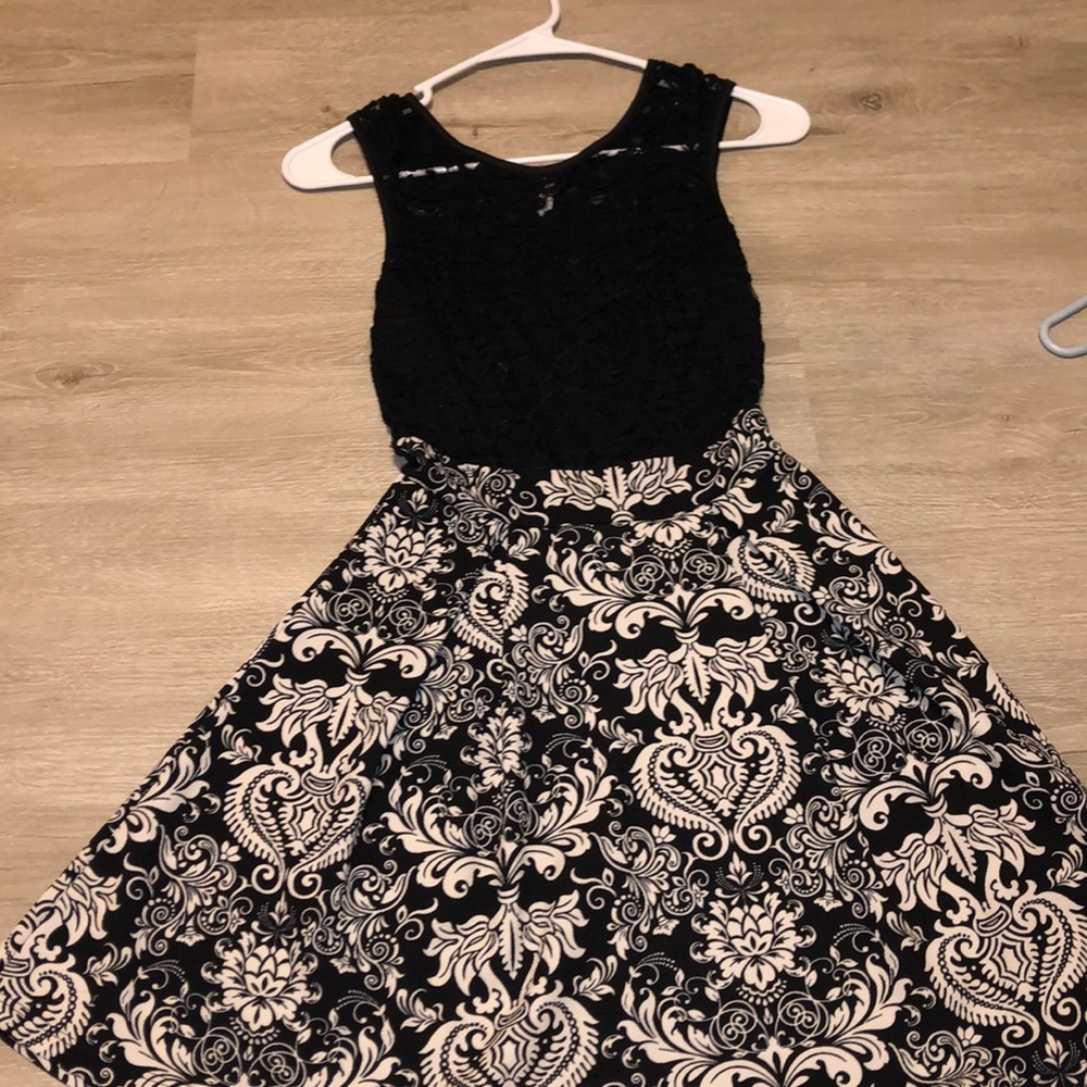 Cute lacey dress